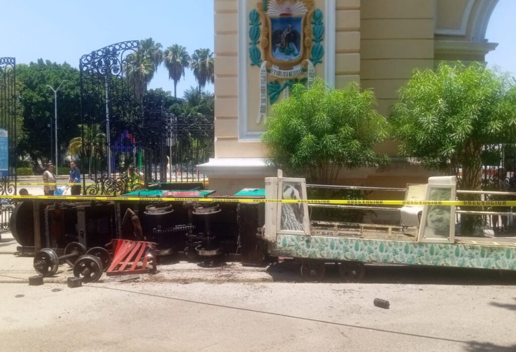 Descarrilamiento Trenecito Parque Zoologico Centenario