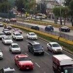 ¿Auto negro o blanco? La decisión que cambiará la temperatura de tus viajes,